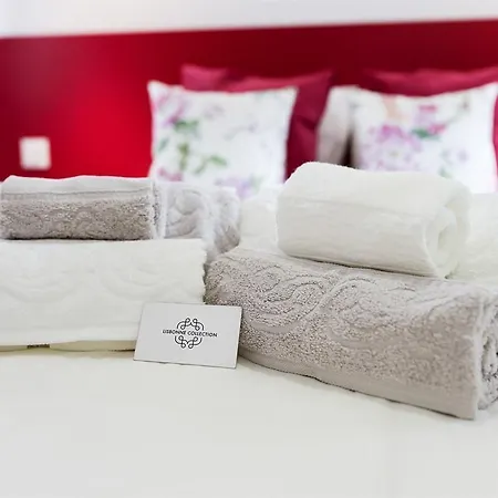 Exquisit 2 Bedroom Apartment In Lisbon * 리스본