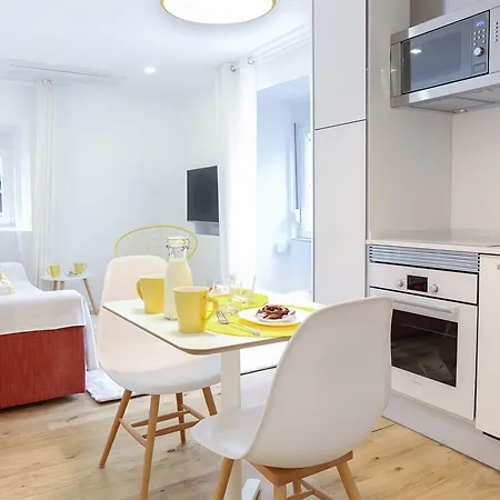 Exquisit 2 Bedroom Apartment In Lisbon