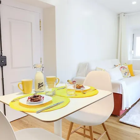 Exquisit 2 Bedroom Apartment In Lisbon